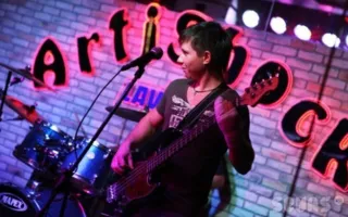 В клубе Севастополя «Artishock» выступила группа «KooRagA» («Курага»)