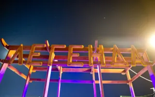 Ночной клуб «Легенда» открылся вечеринкой «Sex on the Beach»