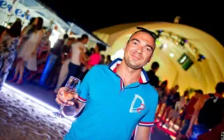 Ночной клуб «Легенда» открылся вечеринкой «Sex on the Beach»