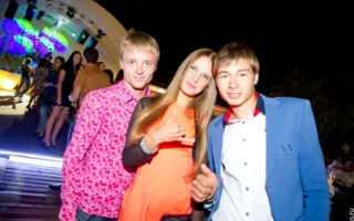 Ночной клуб «Легенда» открылся вечеринкой «Sex on the Beach»