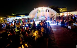 Ночной клуб «Легенда» открылся вечеринкой «Sex on the Beach»