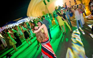 Ночной клуб «Легенда» открылся вечеринкой «Sex on the Beach»