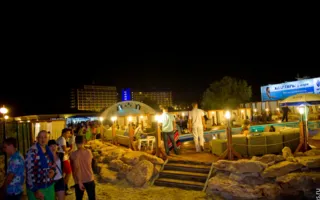 Ночной клуб «Легенда» открылся вечеринкой «Sex on the Beach»