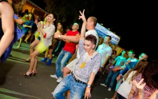 Ночной клуб «Легенда» открылся вечеринкой «Sex on the Beach»
