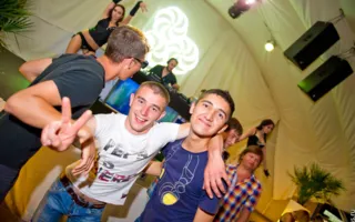 Ночной клуб «Легенда» открылся вечеринкой «Sex on the Beach»