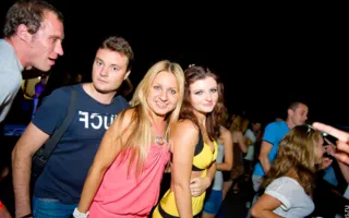 Ночной клуб «Легенда» открылся вечеринкой «Sex on the Beach»
