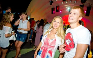 Ночной клуб «Легенда» открылся вечеринкой «Sex on the Beach»