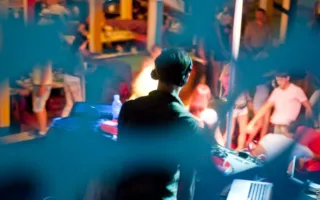 На пляжной вечеринке в «Хорошо» прозвучал яркий саунд от DJ Tokyo