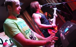 В клубе Севастополя «Artishock» выступила группа «KooRagA» («Курага»)