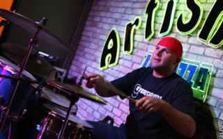 В клубе Севастополя «Artishock» выступила группа «KooRagA» («Курага»)