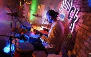 Ольга Панкратова и группа «Moskitos band» презентовали в клубе Севастополя «Artishock» проект «0692»