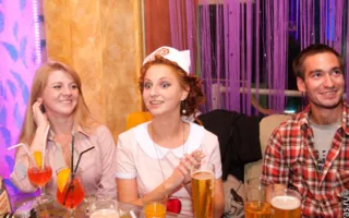 На вечеринке «Medical party» в клубе Севастополя «URU-RU» лечились тем, что доктор прописал, а в тяжелых случаях оздоравливались стриптизом