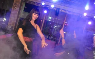 На вечеринке «Medical party» в клубе Севастополя «URU-RU» лечились тем, что доктор прописал, а в тяжелых случаях оздоравливались стриптизом