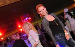 На вечеринке «Medical party» в клубе Севастополя «URU-RU» лечились тем, что доктор прописал, а в тяжелых случаях оздоравливались стриптизом