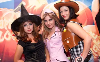 Страшная и смешная вечеринка «Monster-party» в клубе Севастополя «УРУ-РУ»