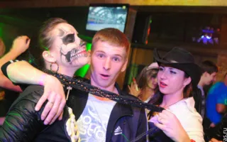 Страшная и смешная вечеринка «Monster-party» в клубе Севастополя «УРУ-РУ»