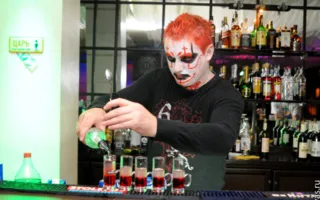 Страшная и смешная вечеринка «Monster-party» в клубе Севастополя «УРУ-РУ»
