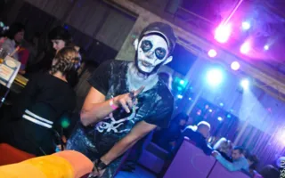 Страшная и смешная вечеринка «Monster-party» в клубе Севастополя «УРУ-РУ»