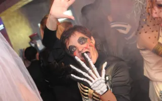Вечеринка в стиле Halloween в клубе Севастополя «УРУ-РУ»