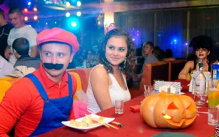 Вечеринка в стиле Halloween в клубе Севастополя «УРУ-РУ»