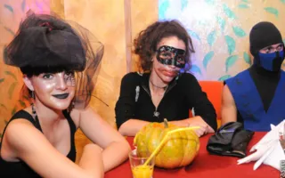 Вечеринка в стиле Halloween в клубе Севастополя «УРУ-РУ»