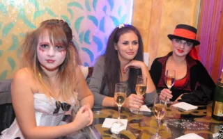 Вечеринка в стиле Halloween в клубе Севастополя «УРУ-РУ»
