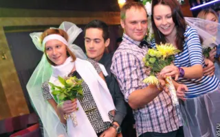 На свадебной вечеринке в клубе Севастополя «УРУ-РУ» переженили всех!