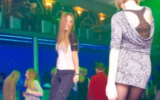 Эротическое шоу с мужским стриптизом в ночном клубе Севастополя «Le Roi»
