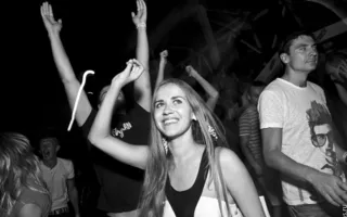 DJ Конь в очередной раз продемонстрировал неповторимый клубный стиль в Севастополе