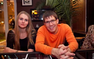 «Ромашки спрятались, х... расцвели» — праздник весны в «Party Bar 13»