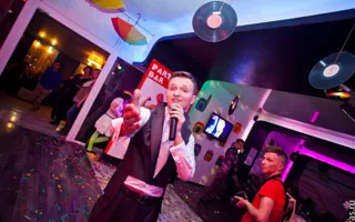 «Ромашки спрятались, х... расцвели» — праздник весны в «Party Bar 13»