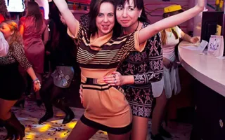 «Ромашки спрятались, х... расцвели» — праздник весны в «Party Bar 13»