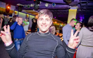 Цветные брызги лета среди зимы в ночном клубе «Premier»