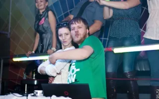В ночном клубе «Zeppelin» на «Флирт party» разминались перед Днём влюбленных