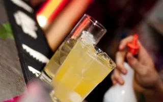 В ночном клубе «Zeppelin» на «Флирт party» разминались перед Днём влюбленных