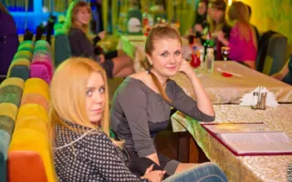 Пятница-развратница: девичник в ночном клубе «УРУ-РУ»