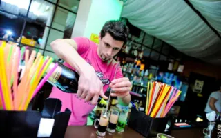 Субботняя развратная вечеринка в клубе «Уру-ру»: два стриптиза в одном эротическом шоу!