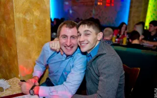 Субботняя развратная вечеринка в клубе «Уру-ру»: два стриптиза в одном эротическом шоу!
