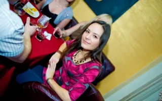 Субботняя развратная вечеринка в клубе «Уру-ру»: два стриптиза в одном эротическом шоу!