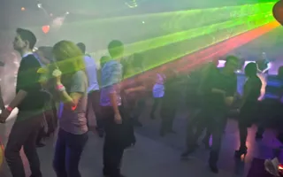 В День влюбленных в клубе «Zeppelin» целовались всю ночь напролет