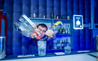 День влюбленных в ночном клубе «Le Roi» запомнится эротическим шоу с откровенным мужским и женским стриптизом