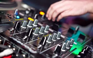 «Бессонная» вечеринка в ночном клубе «Zeppelin» с DJ Kristina