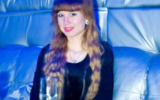 Вечеринка в четверг в клубе «Le Roi» традиционно была приправлена шампанским безлимитом с мужским стриптизом