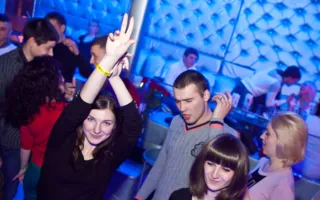 В ночном клубе «Le Roi» День защитника Отечества отметили вечеринкой «Military style party»