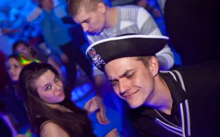 В ночном клубе «Le Roi» День защитника Отечества отметили вечеринкой «Military style party»