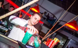День студента в ночном клубе «Цеппелин»