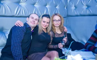 Мужским стриптизом в клубе «Le Roi» встретили 8 Марта