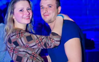 Мужским стриптизом в клубе «Le Roi» встретили 8 Марта