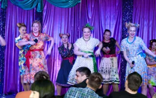 «Frau Comedy» в очередной раз порадовали актуальным юмором, яркими нарядами и отличным шоу