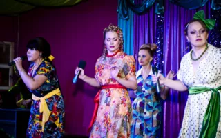 «Frau Comedy» в очередной раз порадовали актуальным юмором, яркими нарядами и отличным шоу